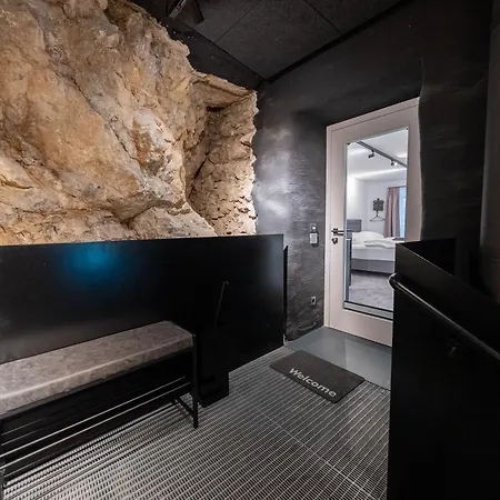 Cave 잘츠부르크